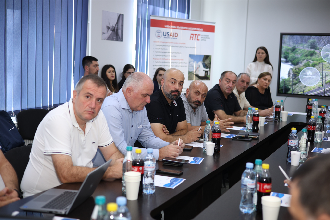 სარკინიგზო ტრანსპორტის სააგენტოსა და დამსაქმებელი კომპანიების ვიზიტი სარკინიგზო ტრანსპორტის კოლეჯში